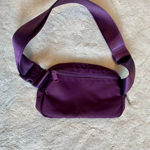 Purple Pander pouch with zipper closure - Picture 2 of 5